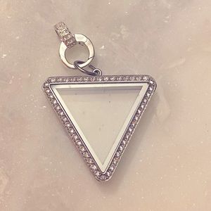 Triangle origami owl locket with removable clasp